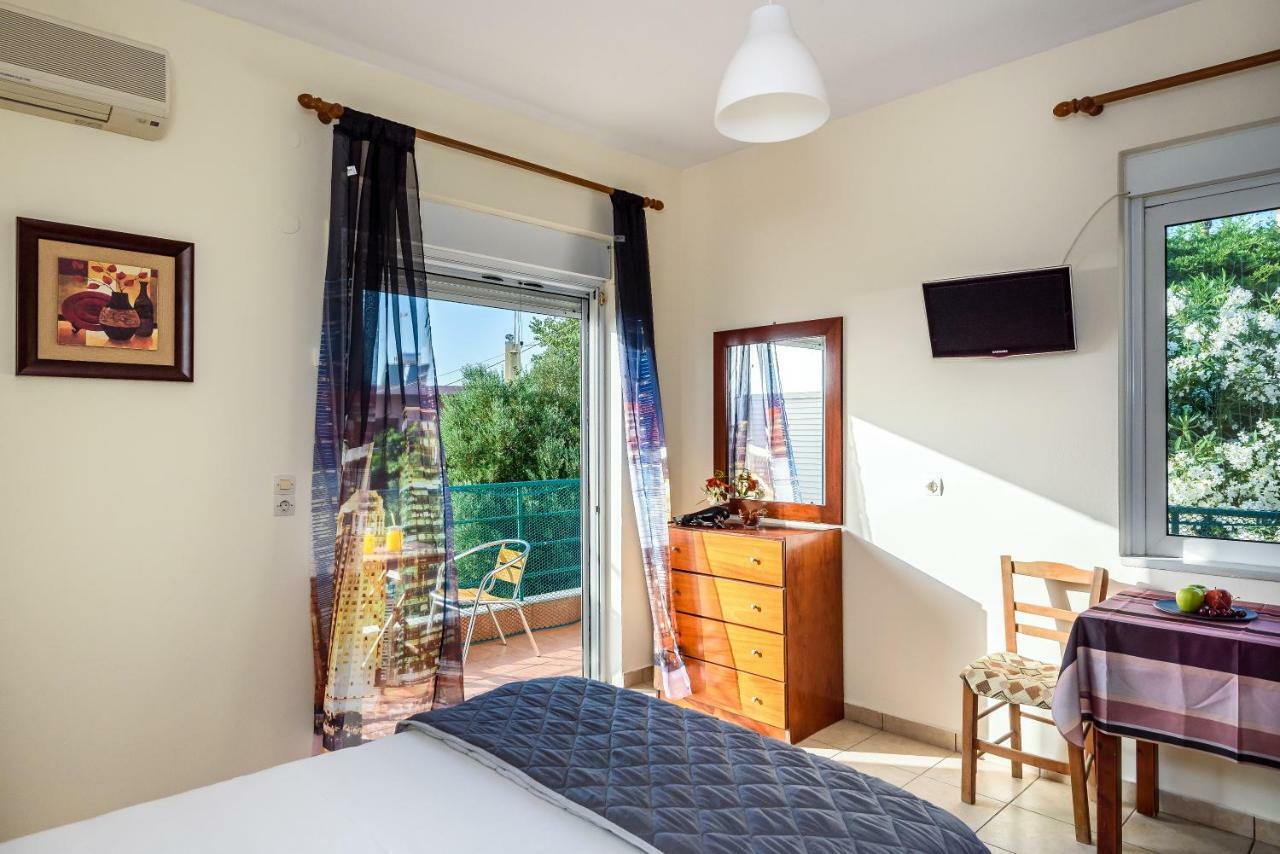 קאטו דרטסו Golden Beach Hill Apartments מראה חיצוני תמונה